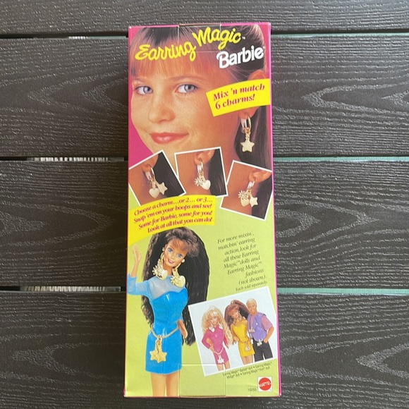 NRFB Earring Magic Brunette Barbie ✨ - Picture 5 of 13